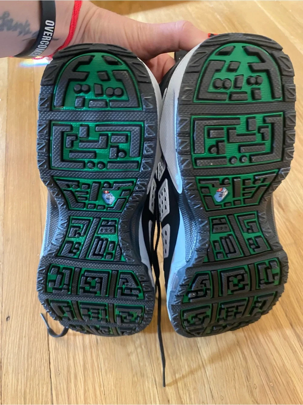 NEW Nike Air Max SNDR Pine Green Seaweed Wolf Grey Black Women